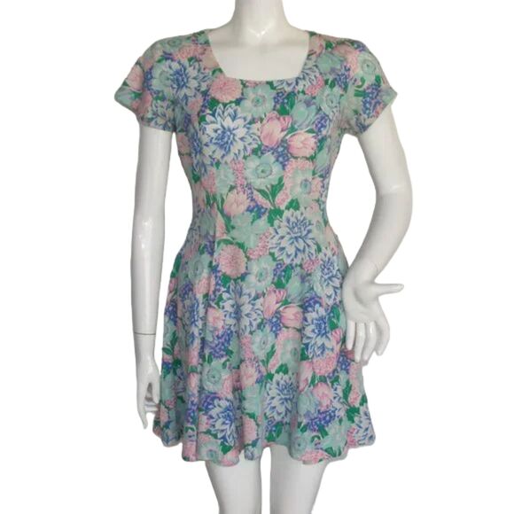 Vintage Dresses & Skirts - VINTAGE Skater MIni Dress, S, Multicolor Floral, Short sleeves, Square neck